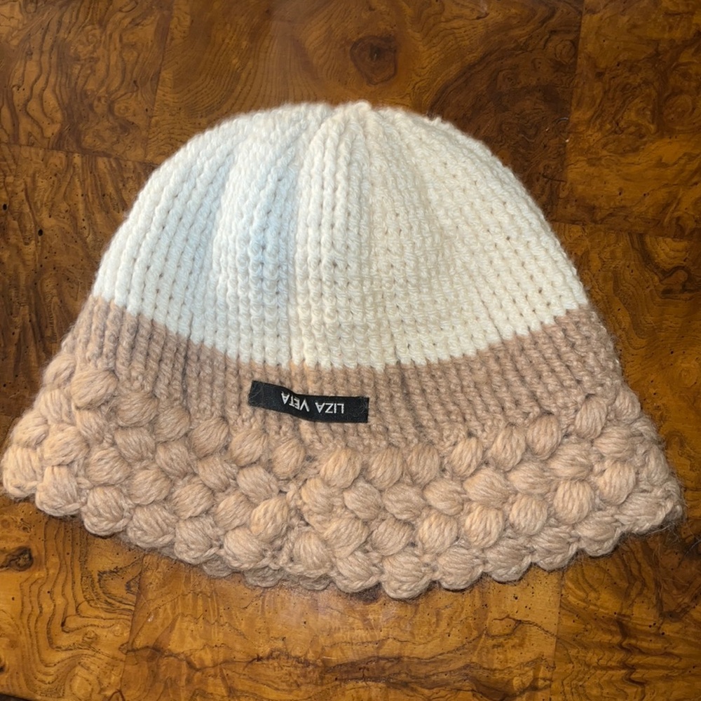 NWOT Liza Veta Bucket Wool Hat